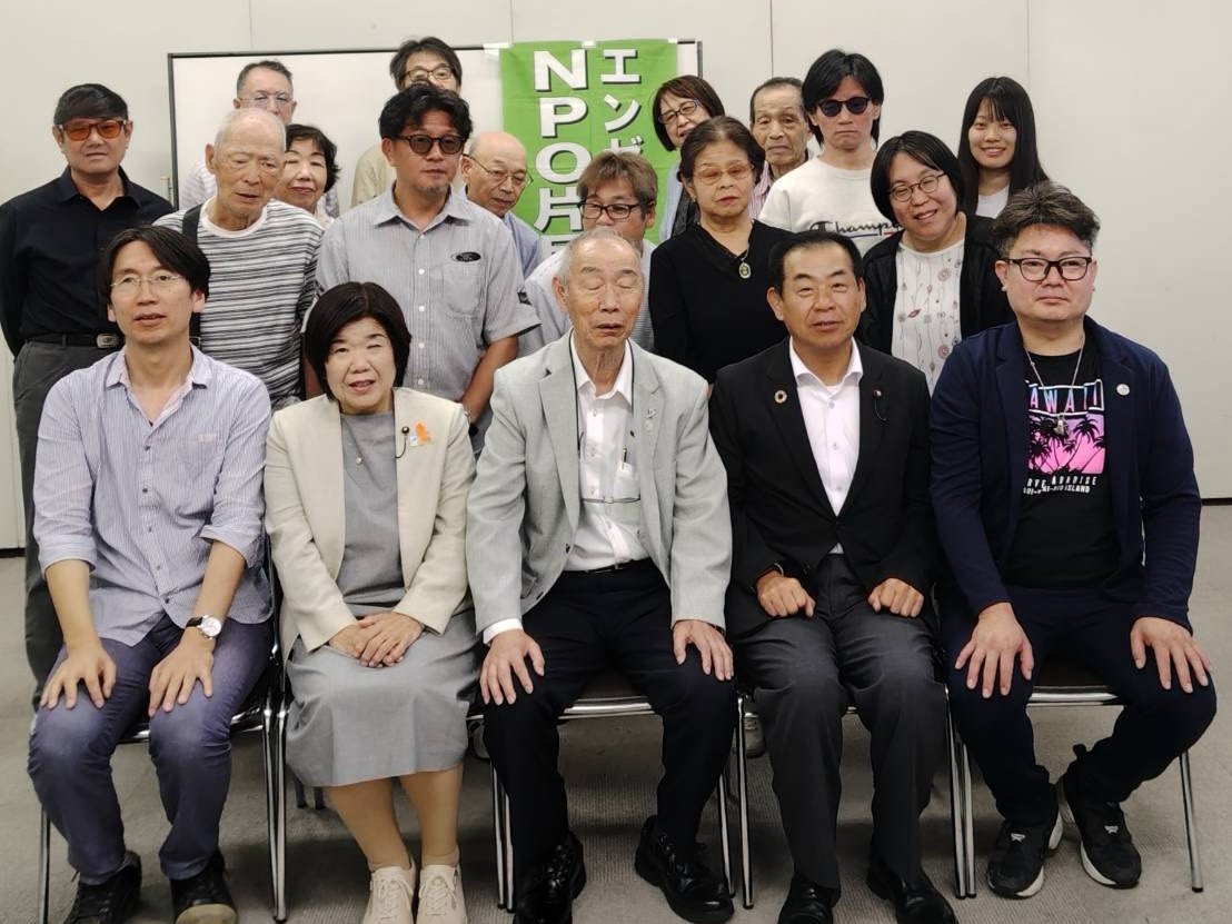関西支部交流会の参加者集合写真
